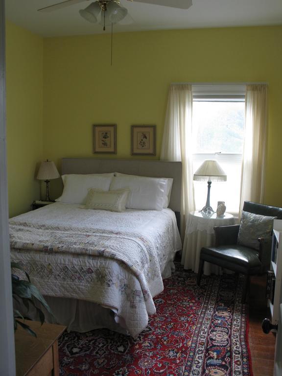 Estabrook House Bed And Breakfast Saint Johnsbury Extérieur photo